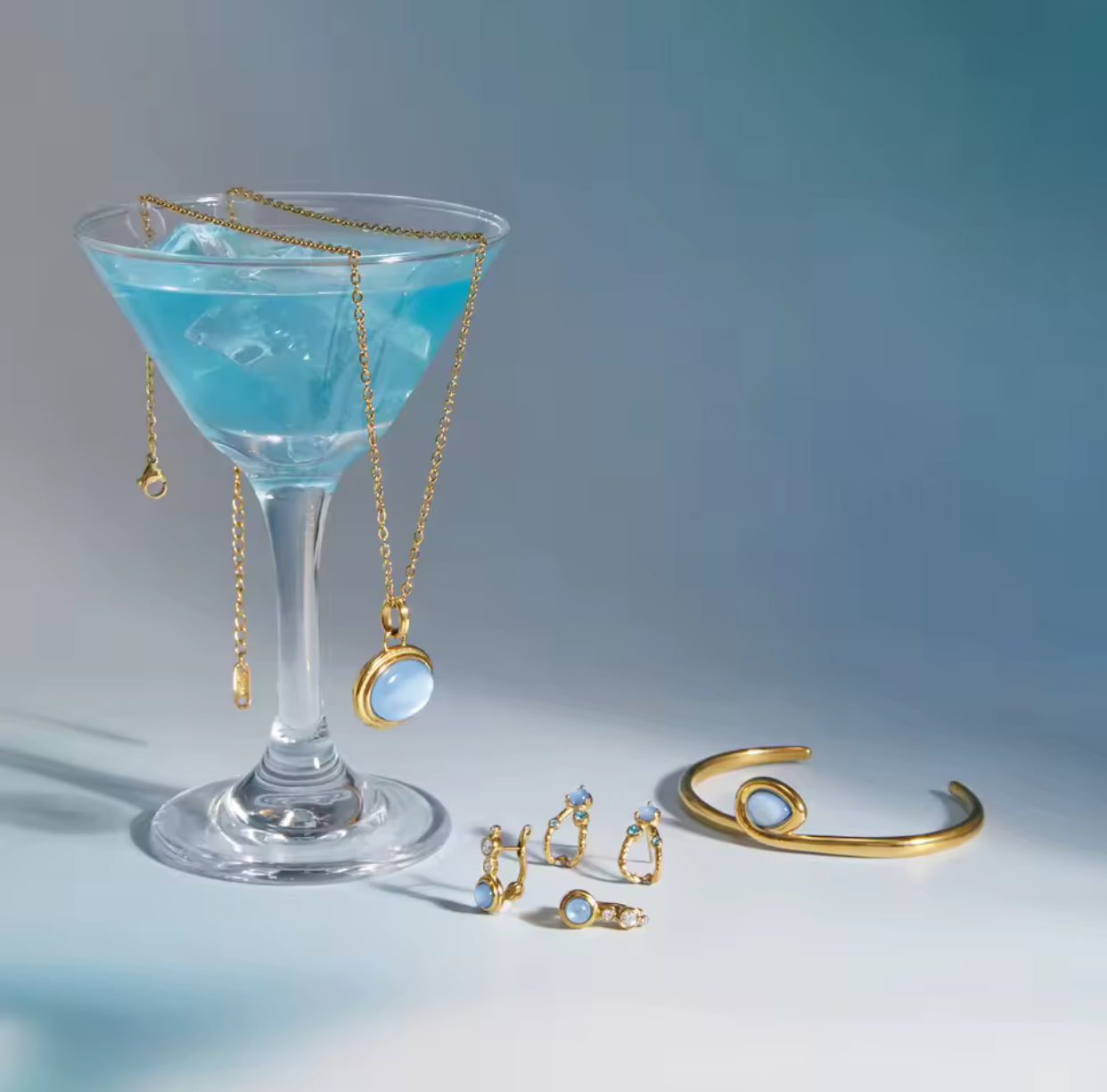 Kika Delicate Blue Resin Necklace Earrings Bracelet