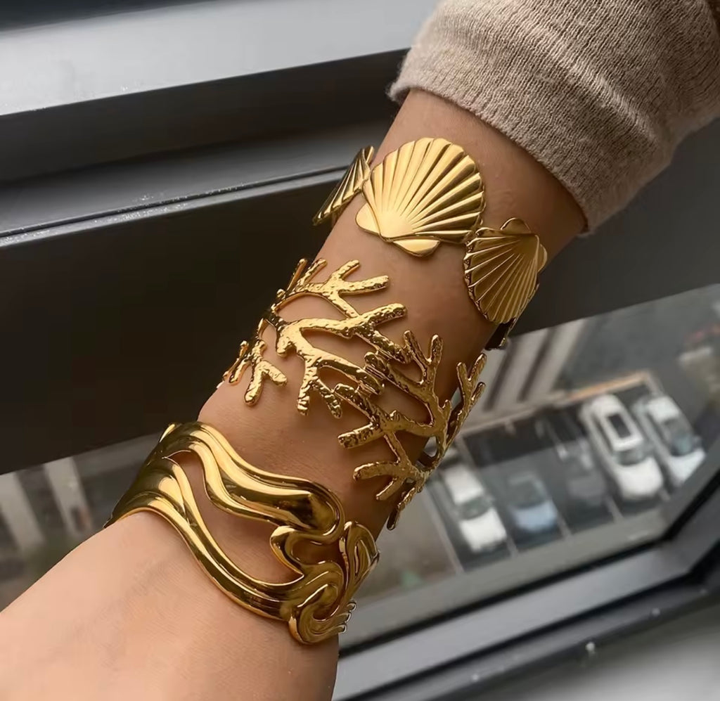 Kika Fashion Wide Face Bracelet