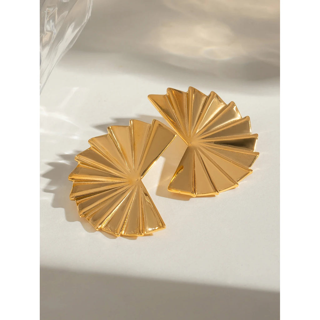 Kika Full Fan Earrings