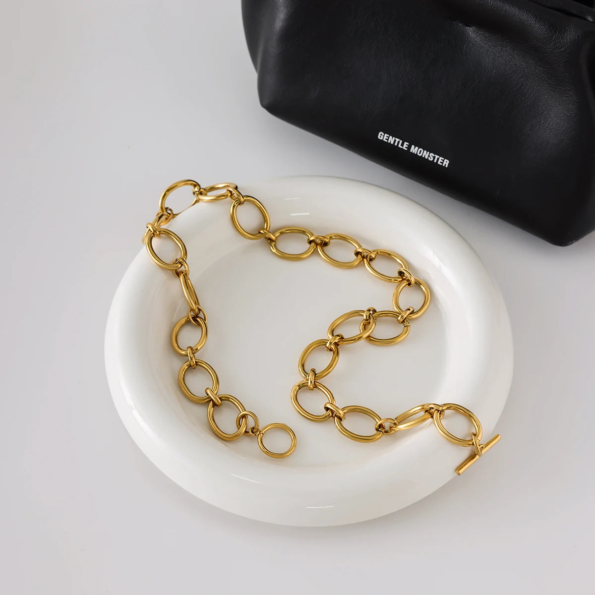 Minimalist Thick O-Link OT Clasp Necklace