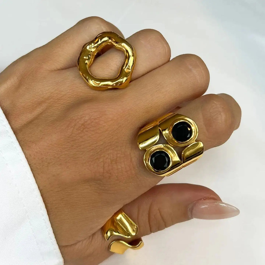 KIKA Vintage Stainless Steel Unique Heart Shaped Ring Twist Design Waterproof Charm Ring for Women Statement Fashion Jewelry