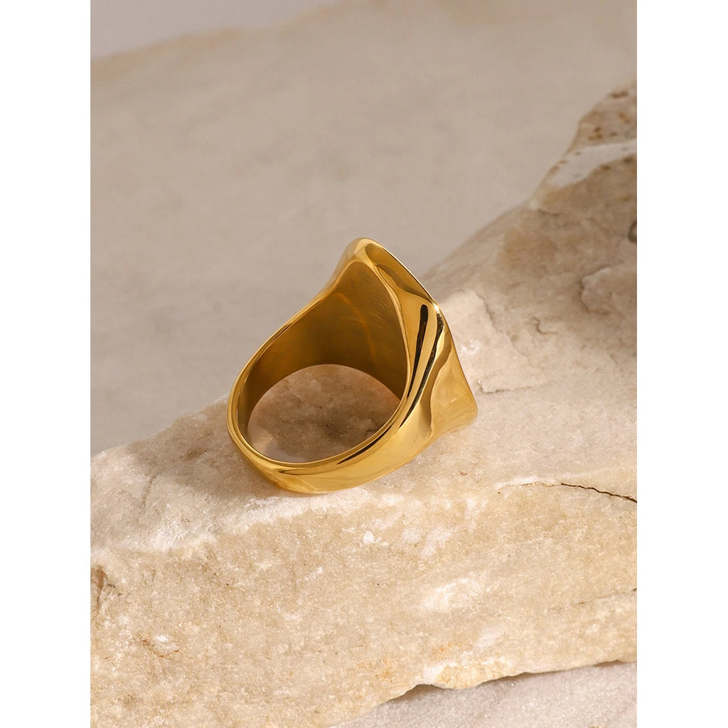 Kika Occident Irregular Natural Shell Vintage Rings for Women Stainless Steel Temperament Exaggeration Metal Ring Jewelry Gift