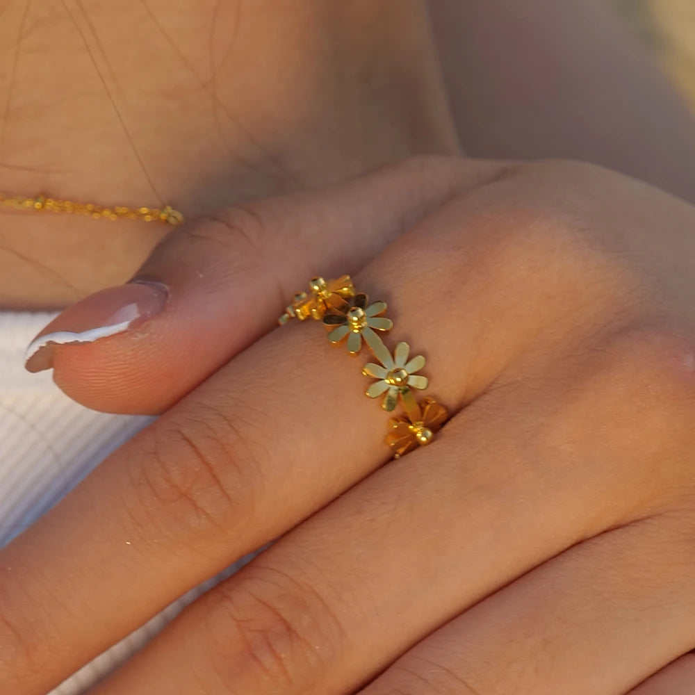 Kika Summer Style Waterproof Flower Ring 18K Gold Plated Stainless Steel