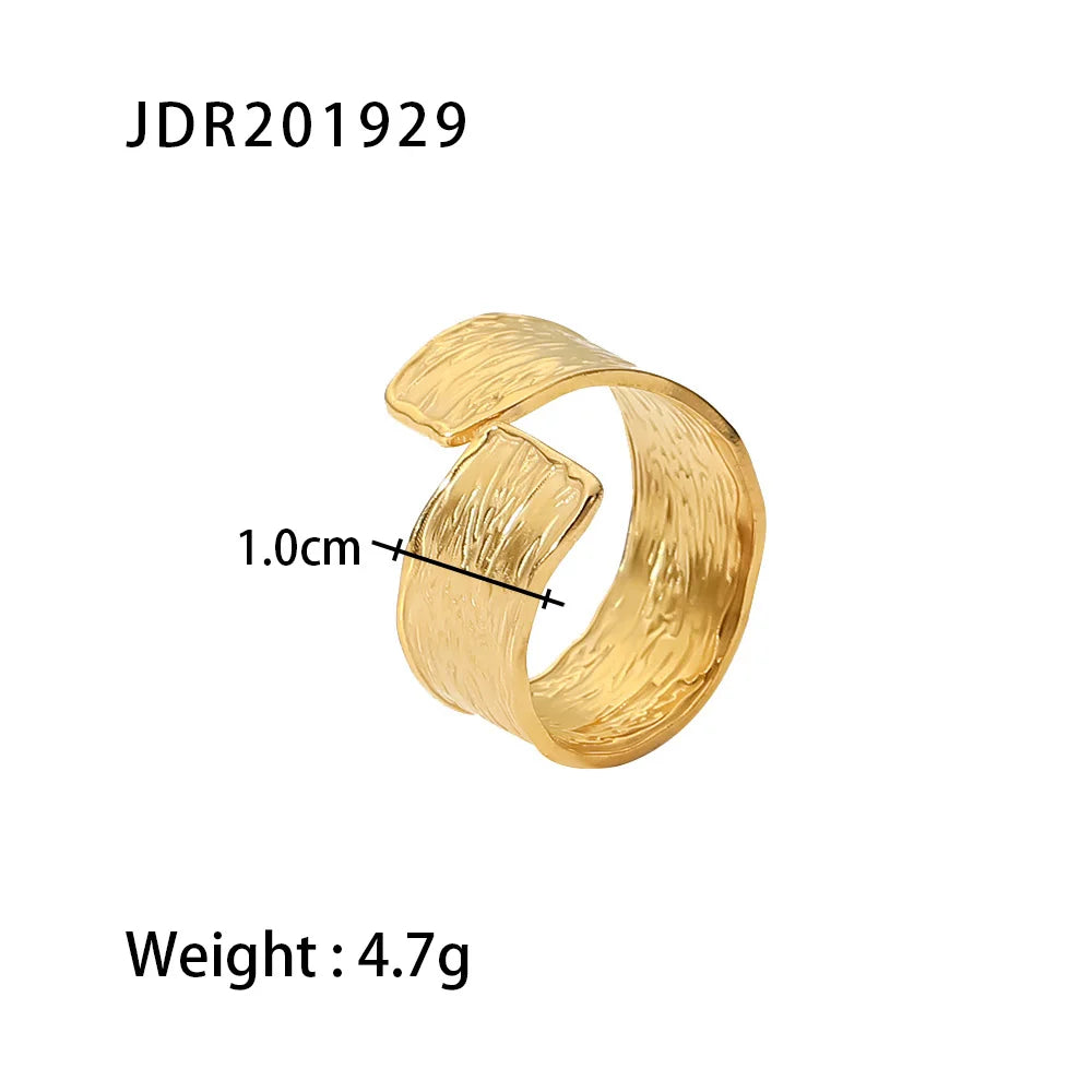 Kika Stainless Steel Creative Rings For Women Gold Texture Metal 18 K Plated Statement Trendy Jewelry Bagues Pour Femme Gift