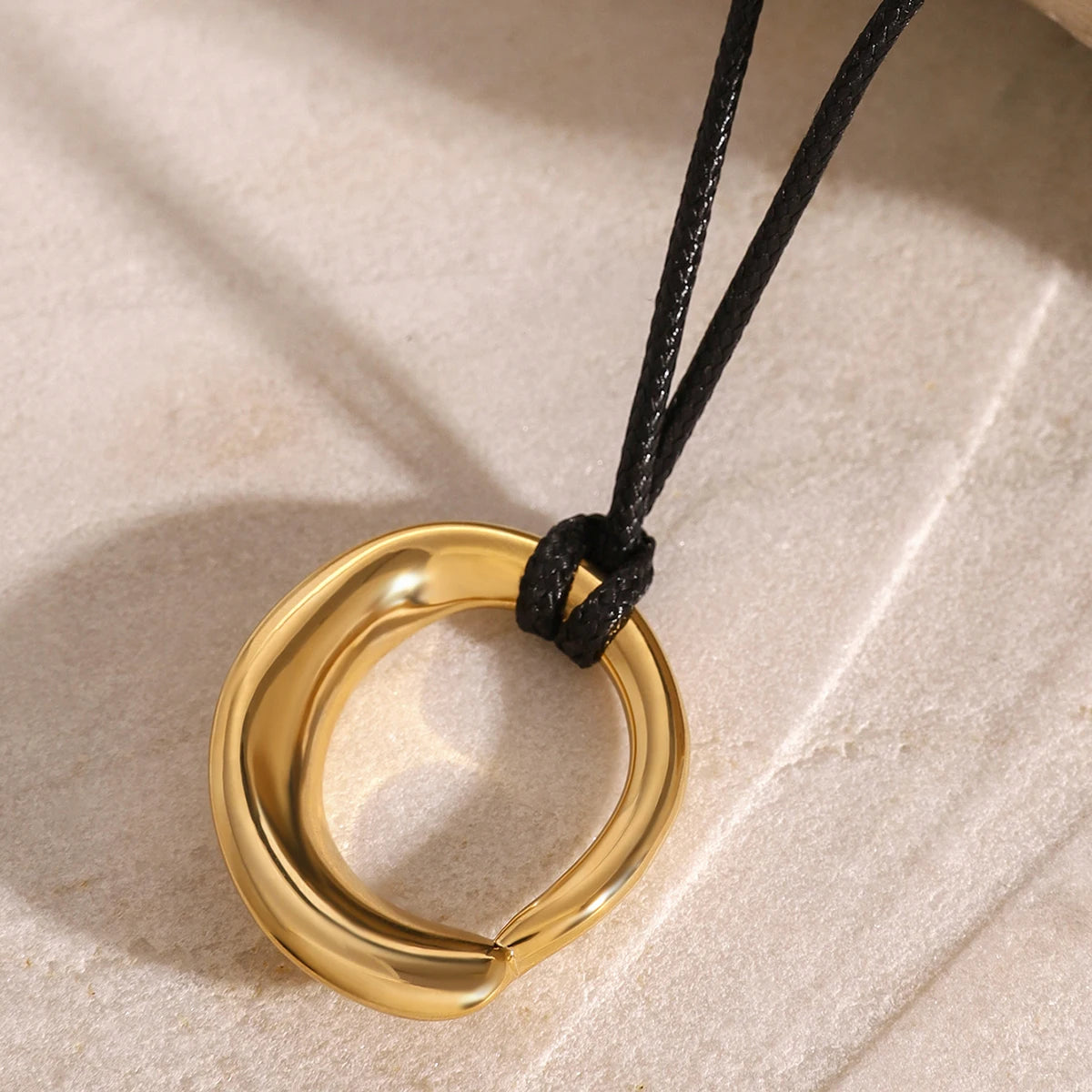 Kika Vintage Stainless Steel Water Drop PU Leather Necklace