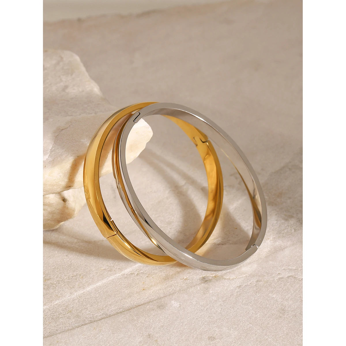 Kika Waterproof 316L Stainless Steel Round Smooth Bracelet Bangle Women Minimalist
