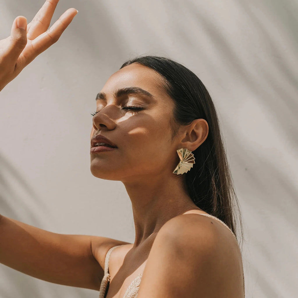Kika Full Fan Earrings