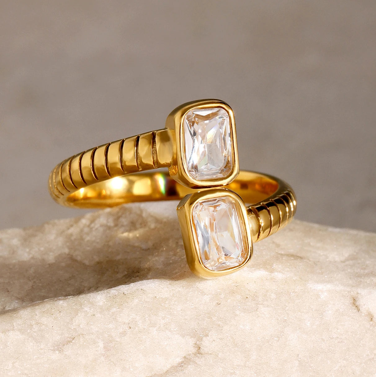 Kika Stainless Steel Geometric Threaded Zirconia Open Ring