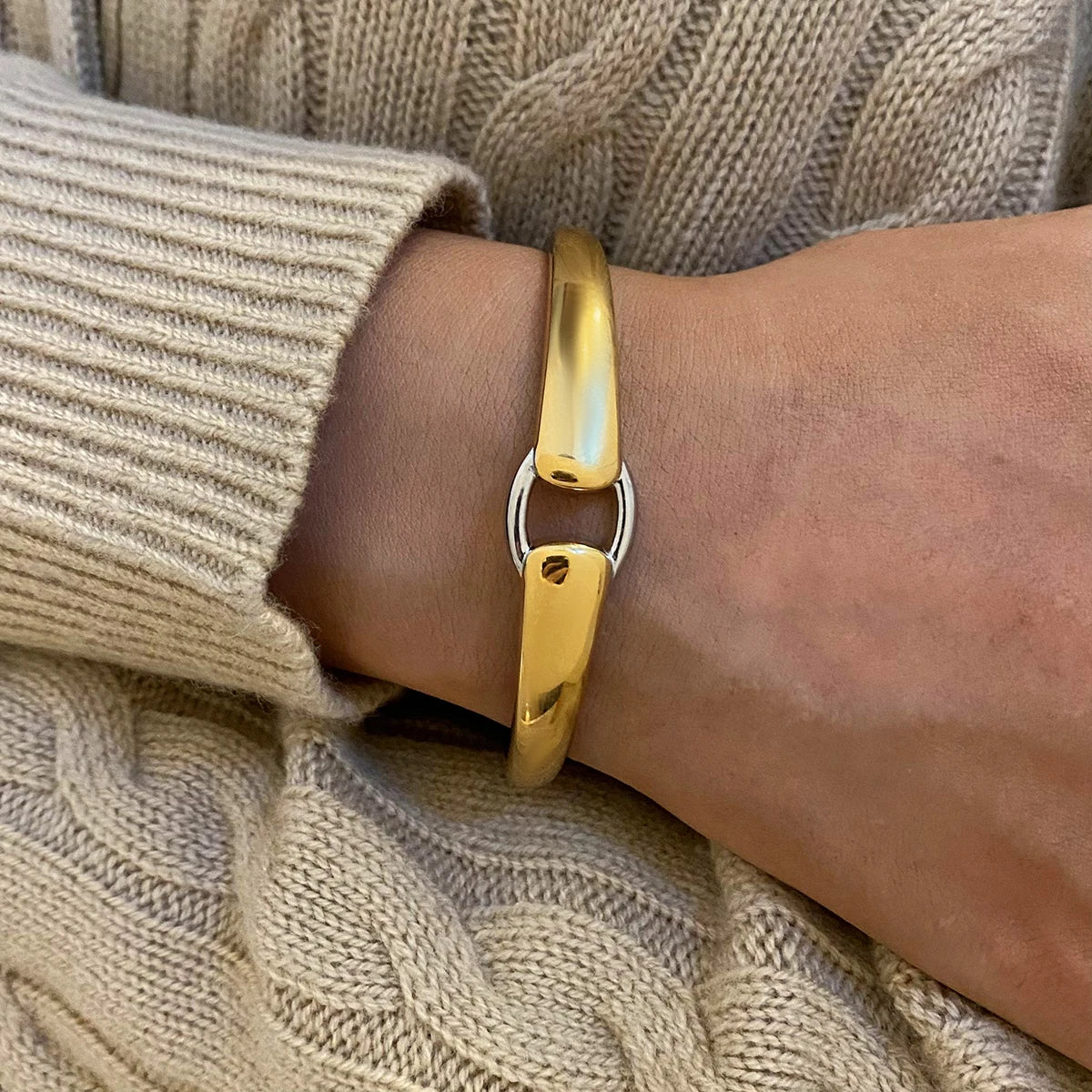 KIKA Waterproof 316L Stainless Steel Two-Toned Buckle Bracelet Bangle Women 18k Gold Color Charm Jewelry