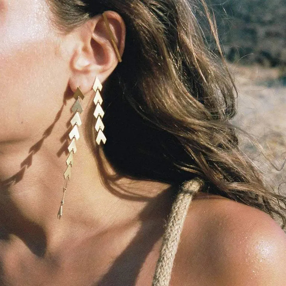 Kika Timeless Easygoing Arrowhead Motifs Tassel Hanging Earrings