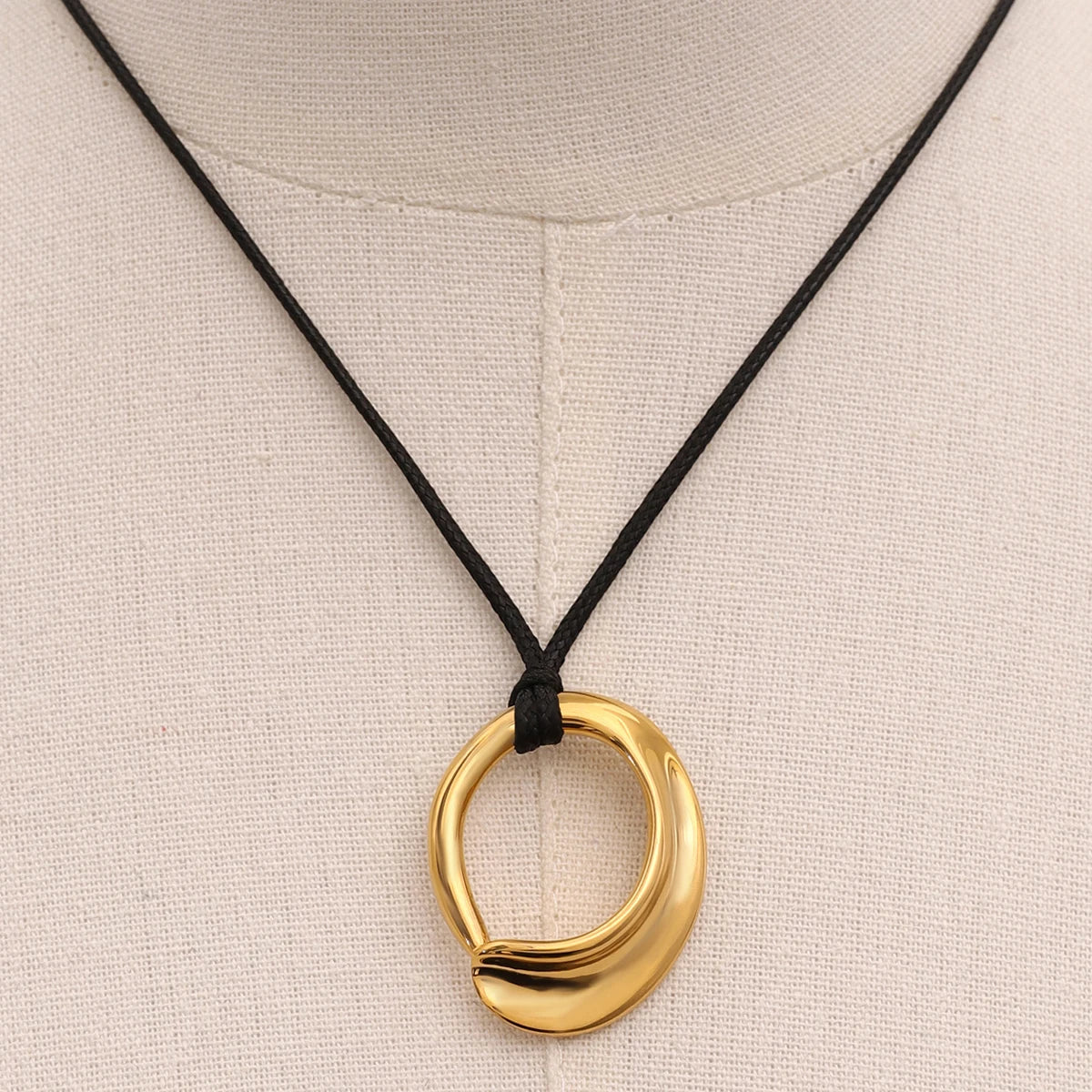 Kika Vintage Stainless Steel Water Drop PU Leather Necklace