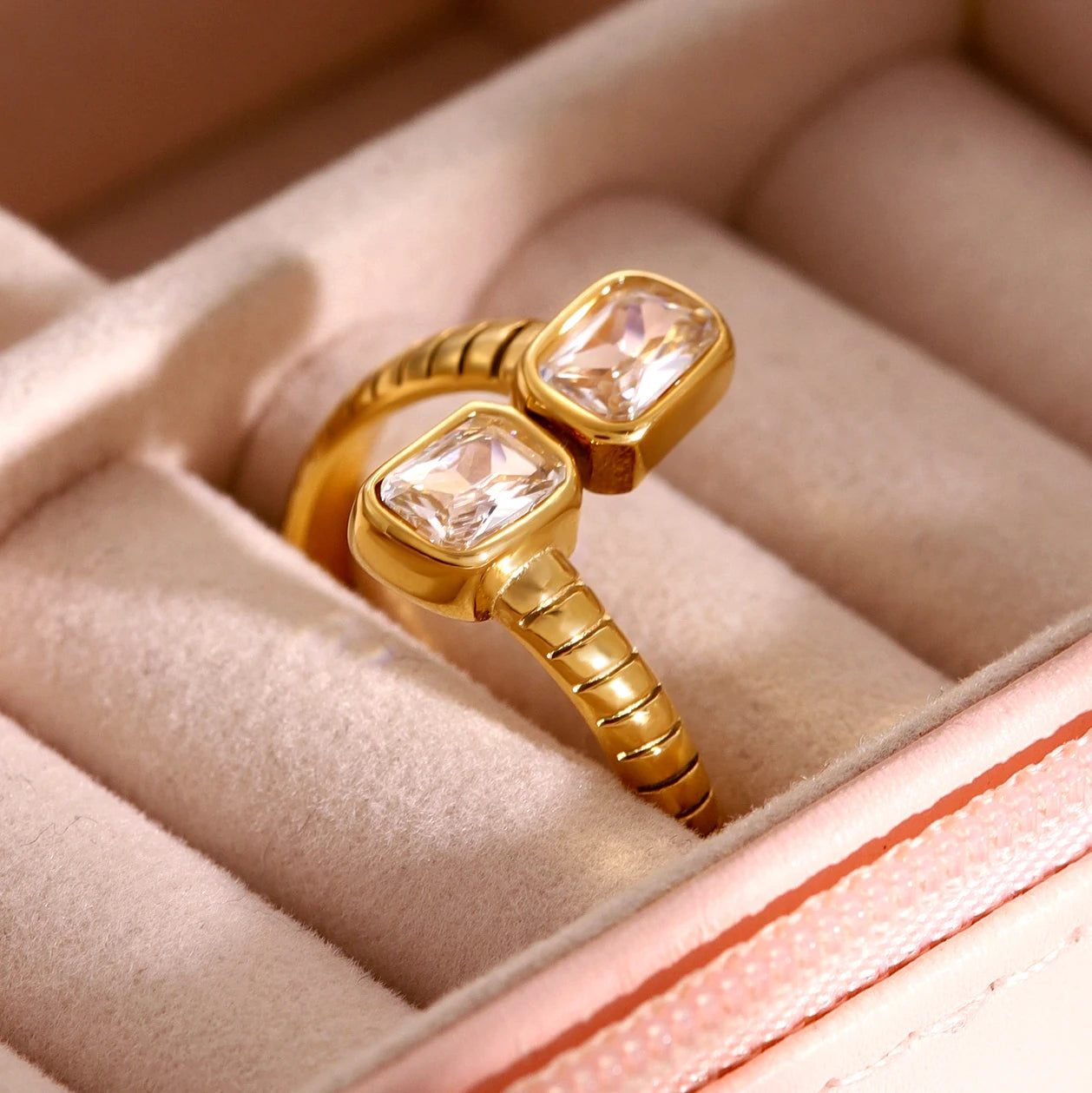 Kika Stainless Steel Geometric Threaded Zirconia Open Ring