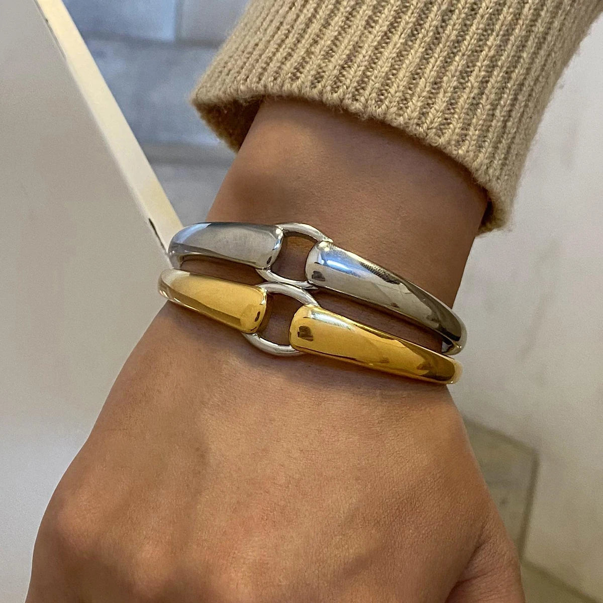 KIKA Waterproof 316L Stainless Steel Two-Toned Buckle Bracelet Bangle Women 18k Gold Color Charm Jewelry
