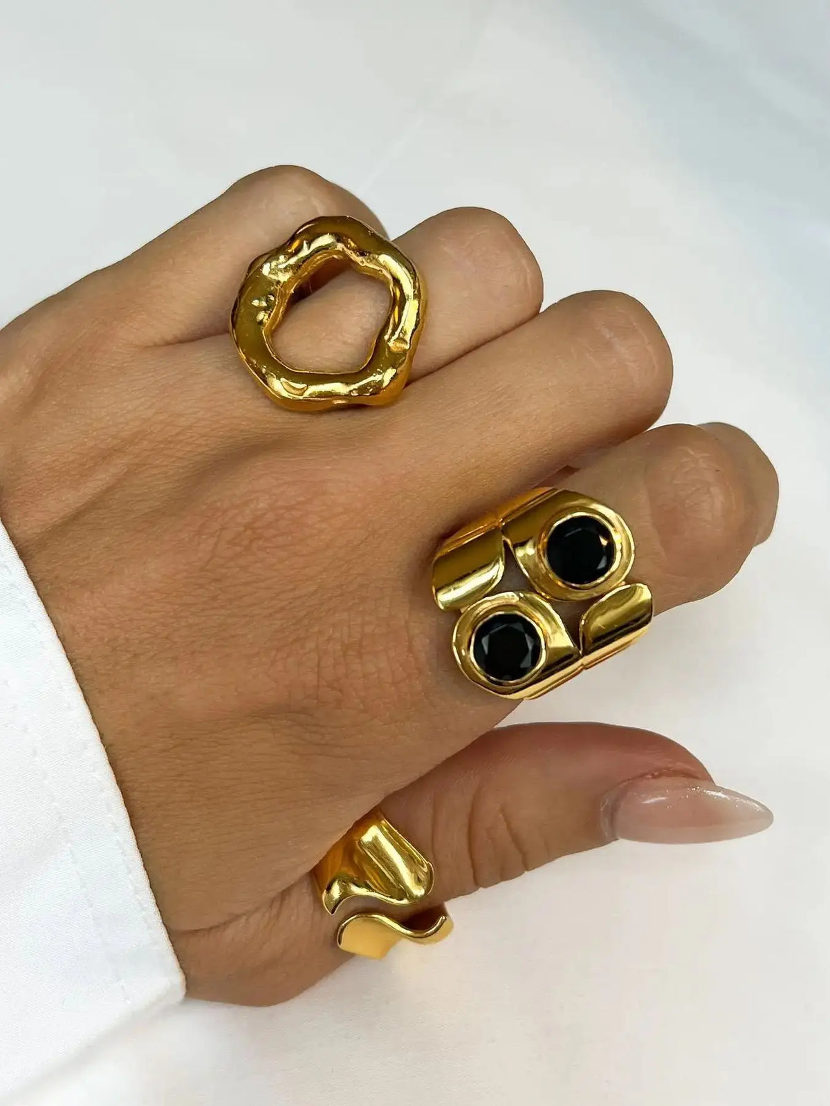 KIKA Vintage Stainless Steel Unique Heart Shaped Ring Twist Design Waterproof Charm Ring for Women Statement Fashion Jewelry
