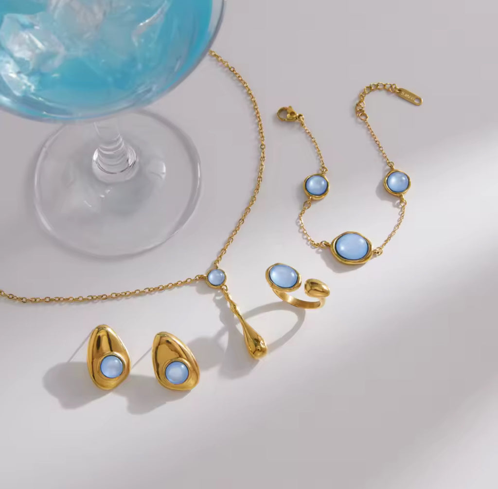 Kika Classic Blue Resin Necklace Earrings Bracelet Ring