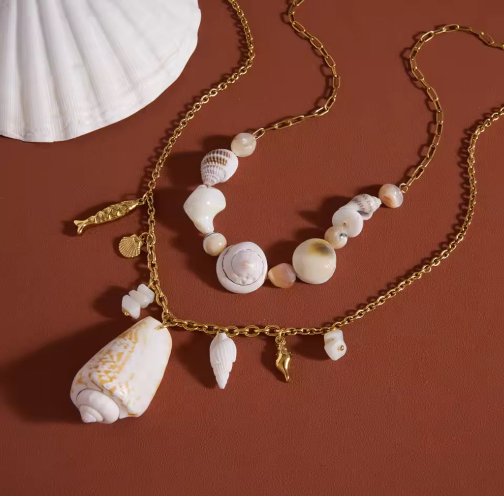 Kika Shell Conch Fish Pendant Necklace