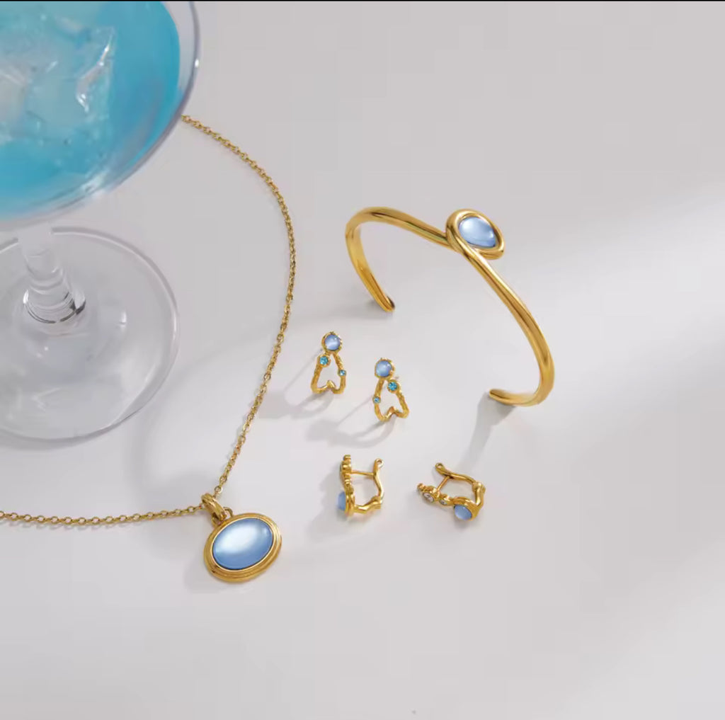 Kika Delicate Blue Resin Necklace Earrings Bracelet