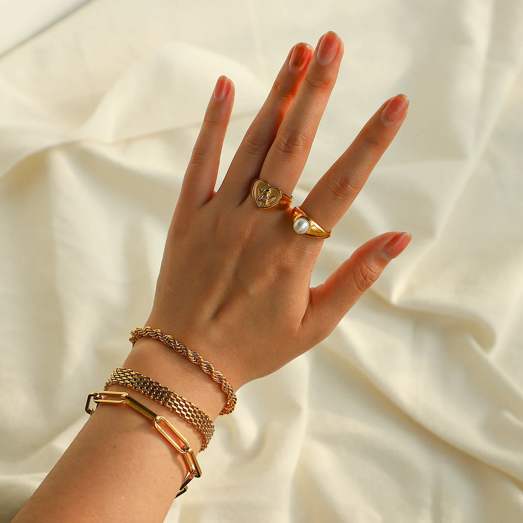 Kika 18K Gold Plated 316L Stainless Steel Heart Shape Angel Rings For Women Retro Statement Chunky Anillos MujerGifts