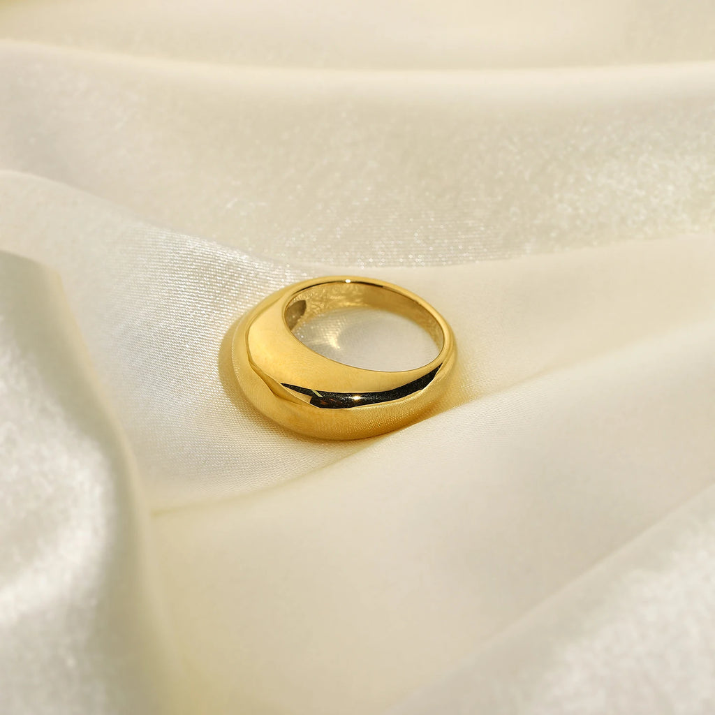 KIKA Statement Chunky Rings For Women 18K Gold Plated Stainless Steel Rings Waterproof Jewelry Accessories