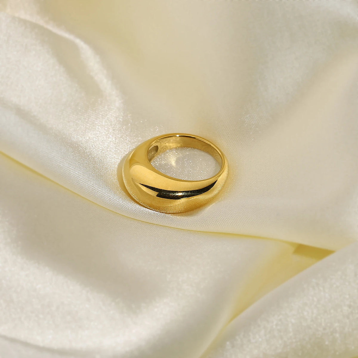 KIKA Statement Chunky Rings For Women 18K Gold Plated Stainless Steel Rings Waterproof Jewelry Accessories