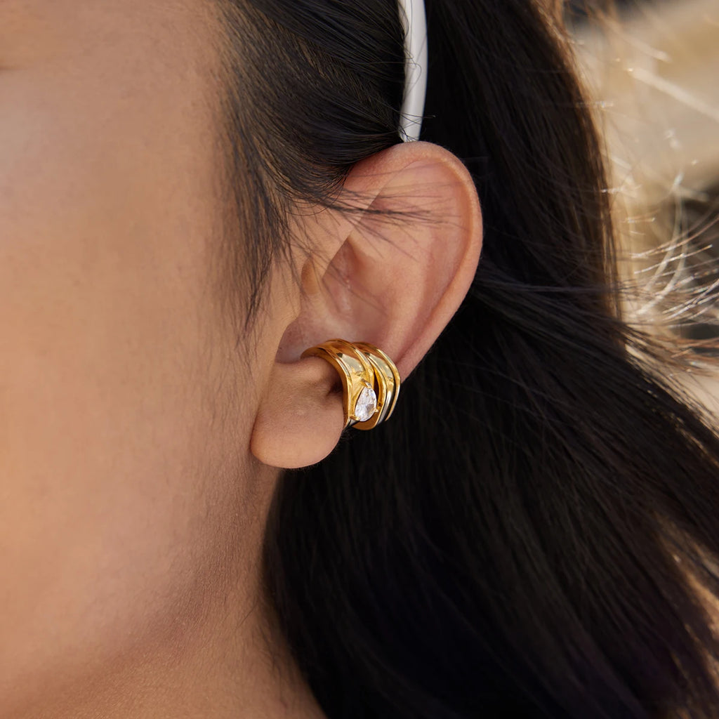 Kika Minimalist Classic  Inlay Droplet Shaped Zircon Ear Clip