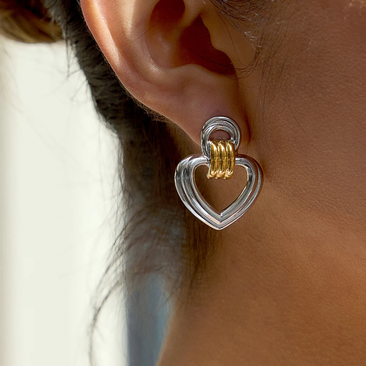 Kika Classic Blocked Heart Shaped Ribbed Color Blocked Earrings