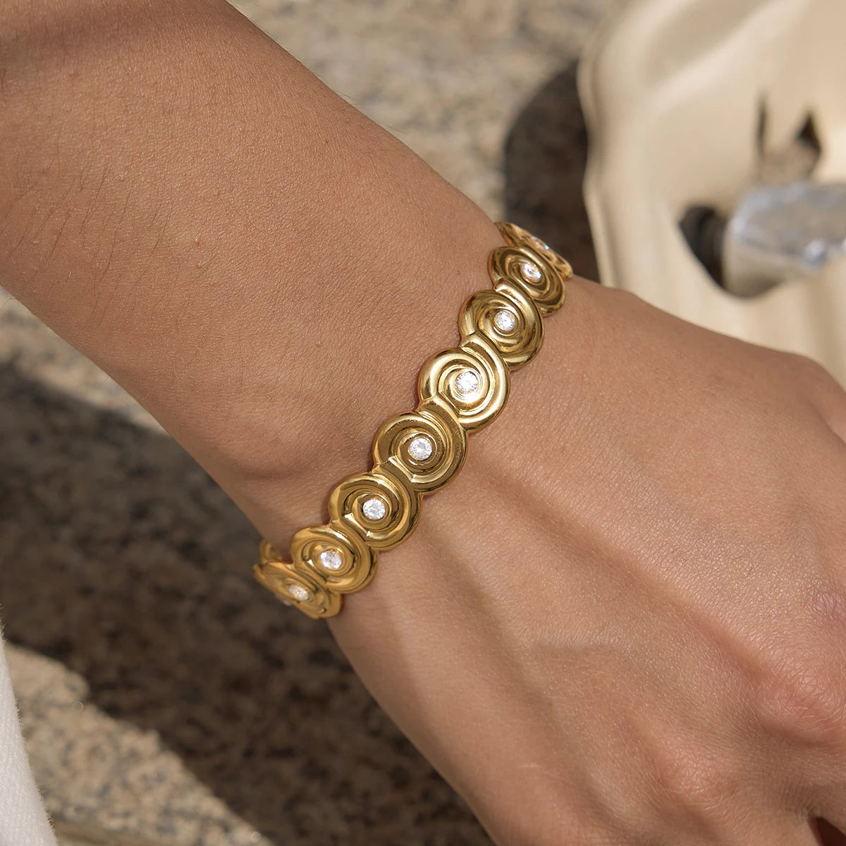 Kika Delicate Gold Color Spiral Conch Opening Bracelet