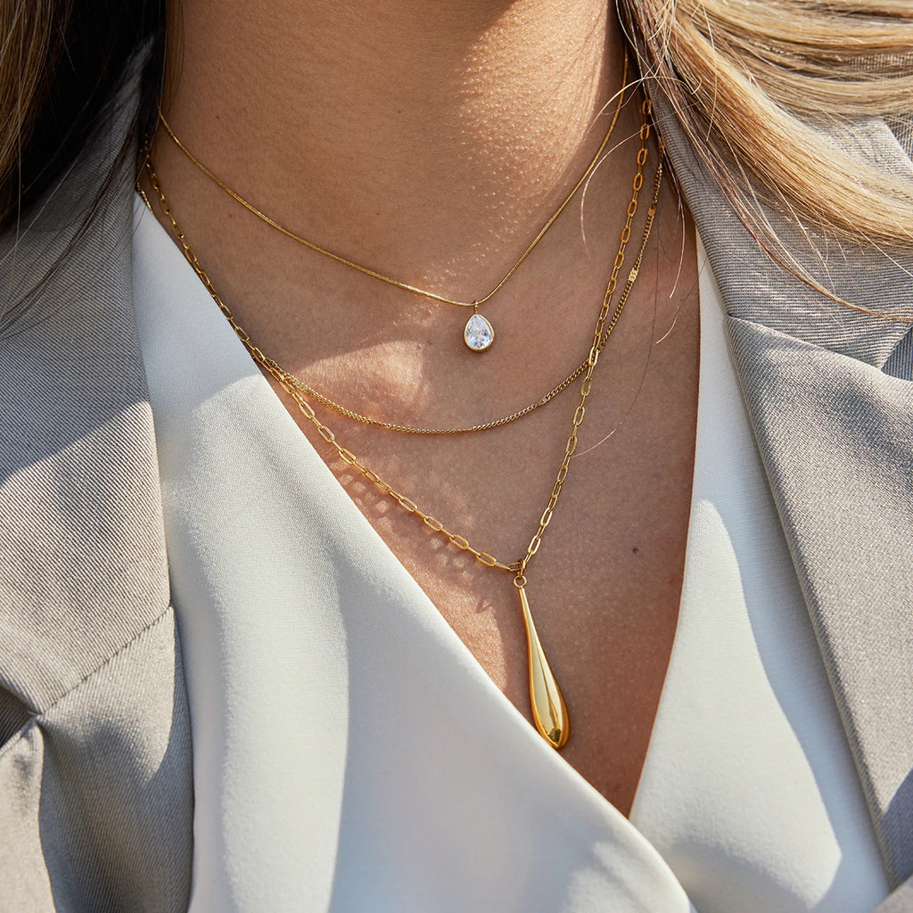 Kika Classic Water Droplet Shaped Pendant Double Layered Necklace