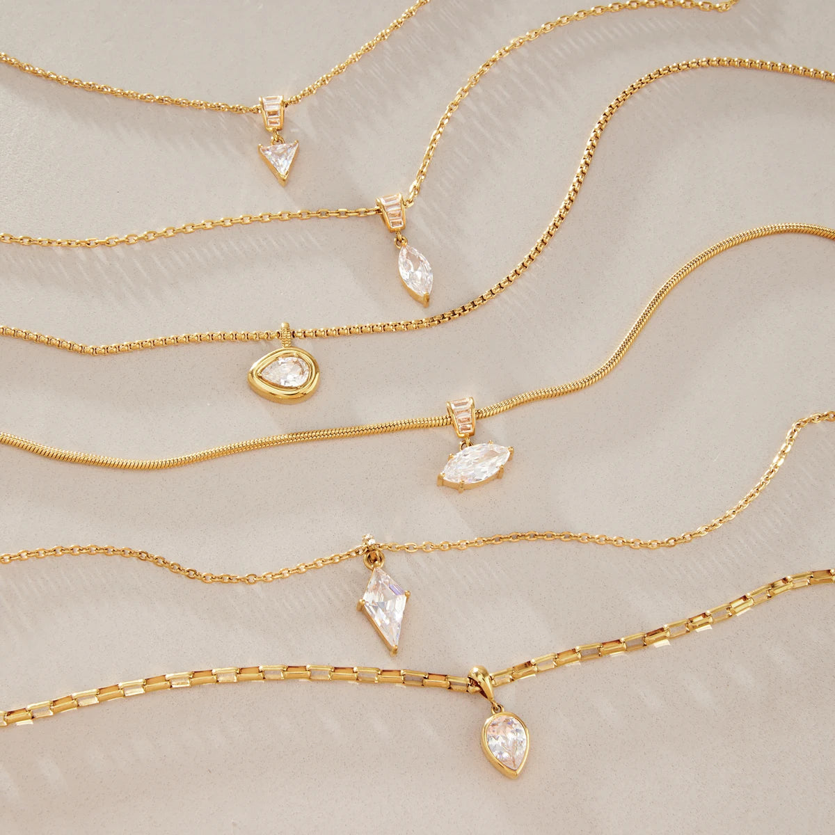 Kika Elegant Zircon Pendant Necklace Minimalist 18K Gold PVD Plated Stainless Steel 316L