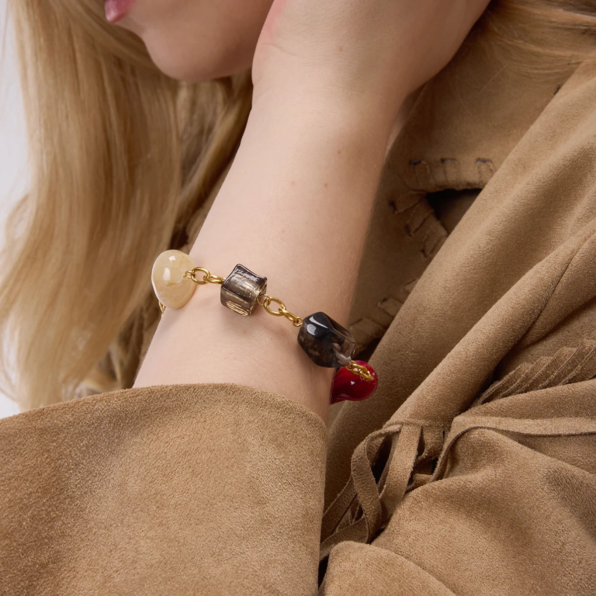 Kika Vintage Colored  Resin Pendant Bracelet