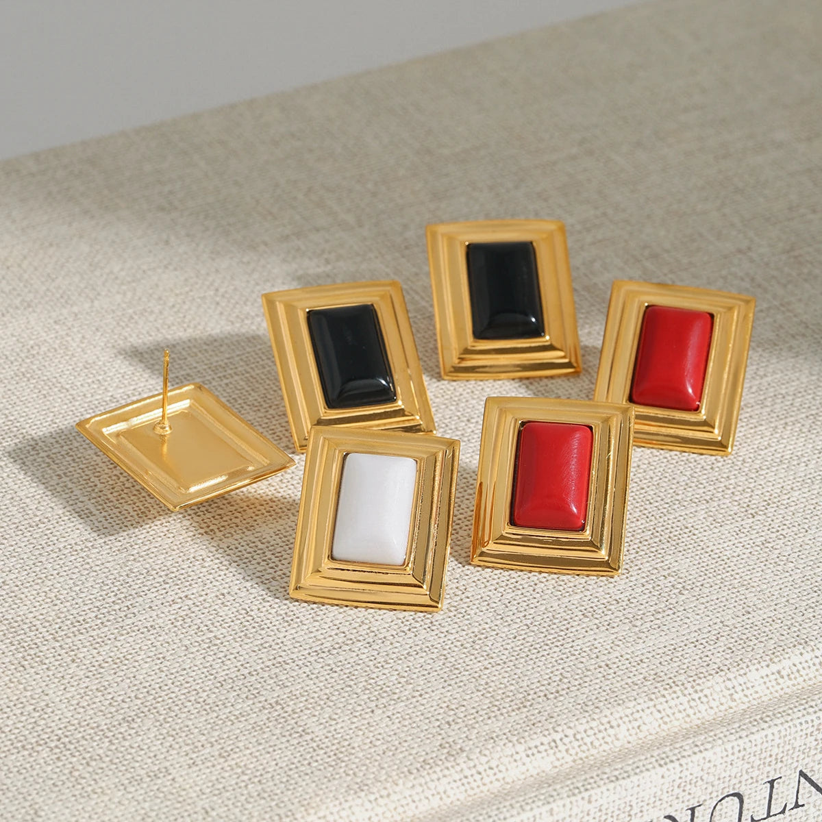 Kika Retro 18K Gold Color Plated Stainless Steel Agate Ear studs