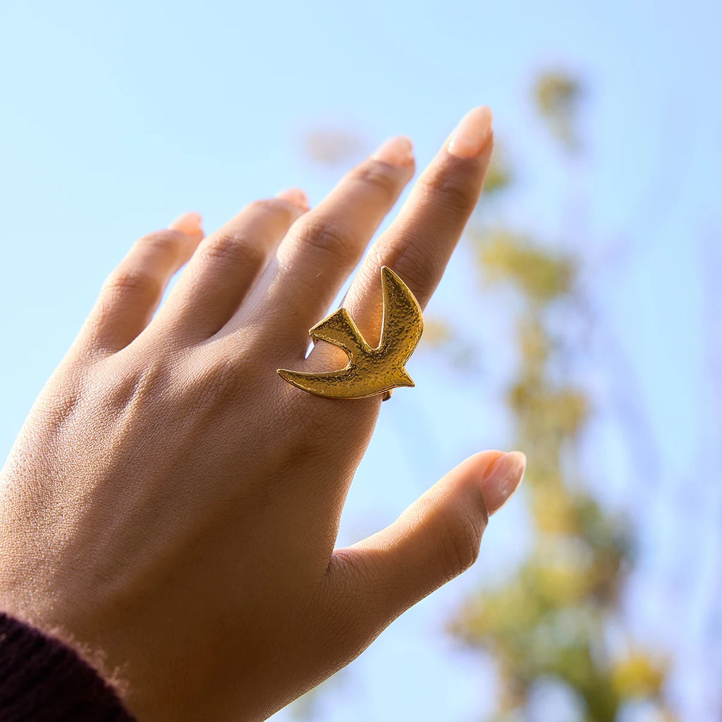 Flying Bird Hammer Pattern Peace Dove Ring