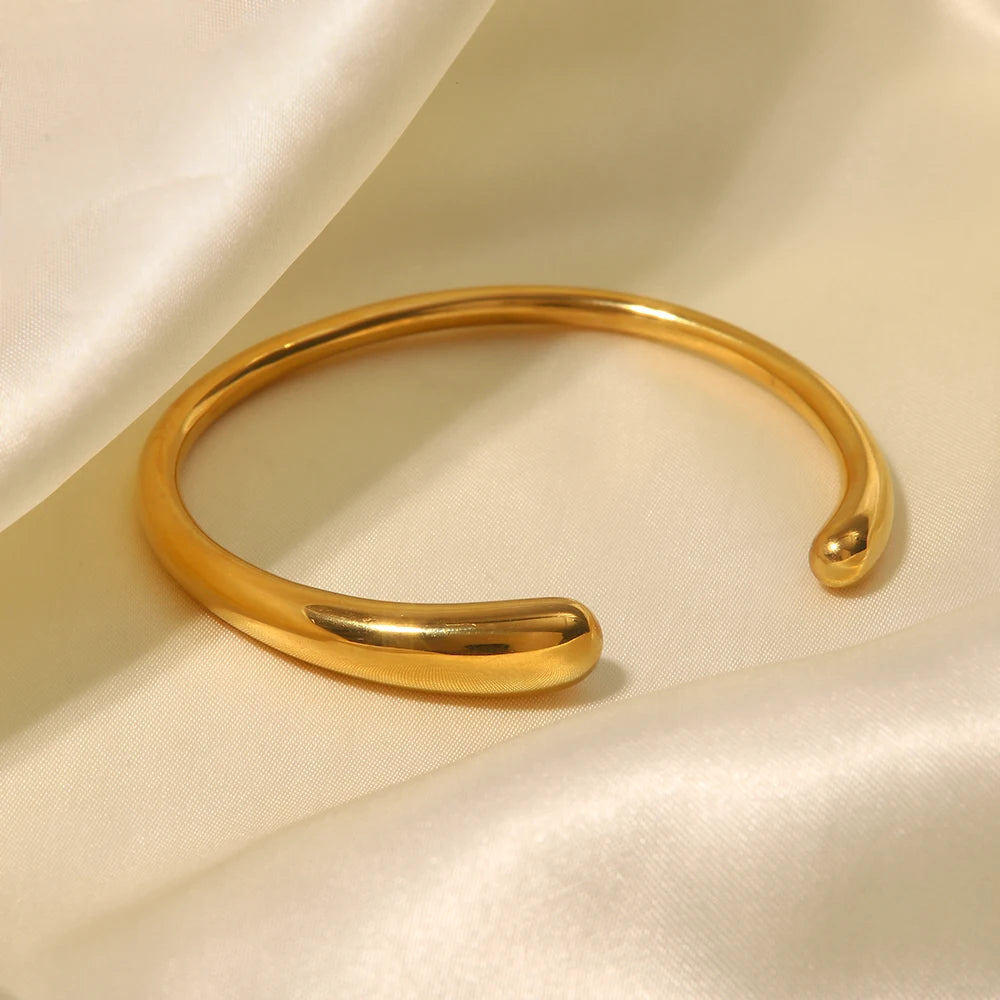 KIKA  316L Geometric Stainless Steel 18K Gold Color Cuff Bracelet Bangle Personalized Texture Waterproof Jewelry Party Gift