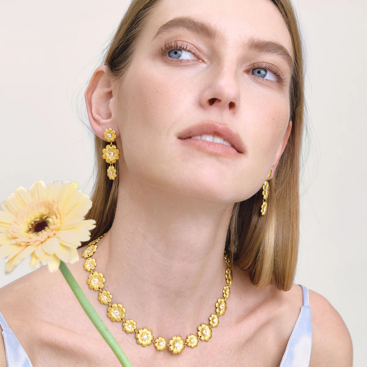 Daisy Flower Necklace Bracelet Earrings With White Zircon Accents