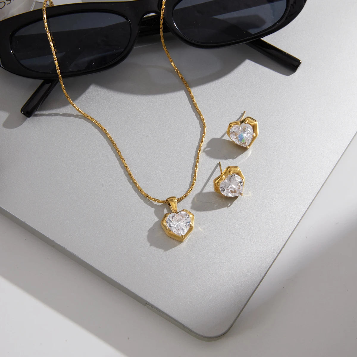 Kika Romantic Zircon Heart Necklace Earrings
