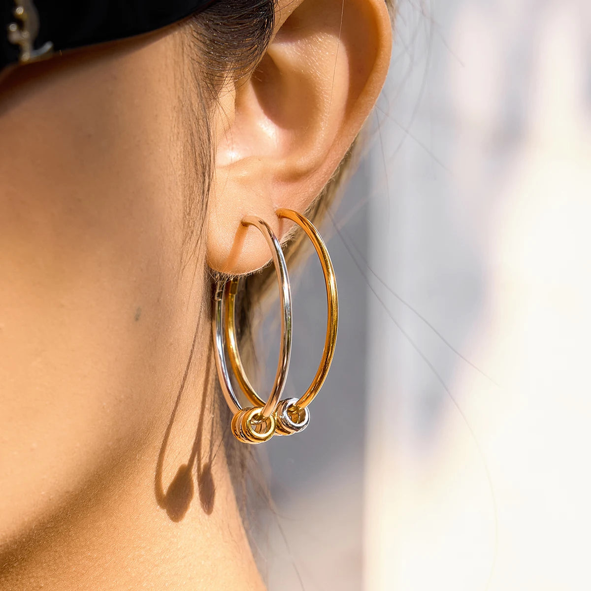 Kika Blocking Big Circle Earrings