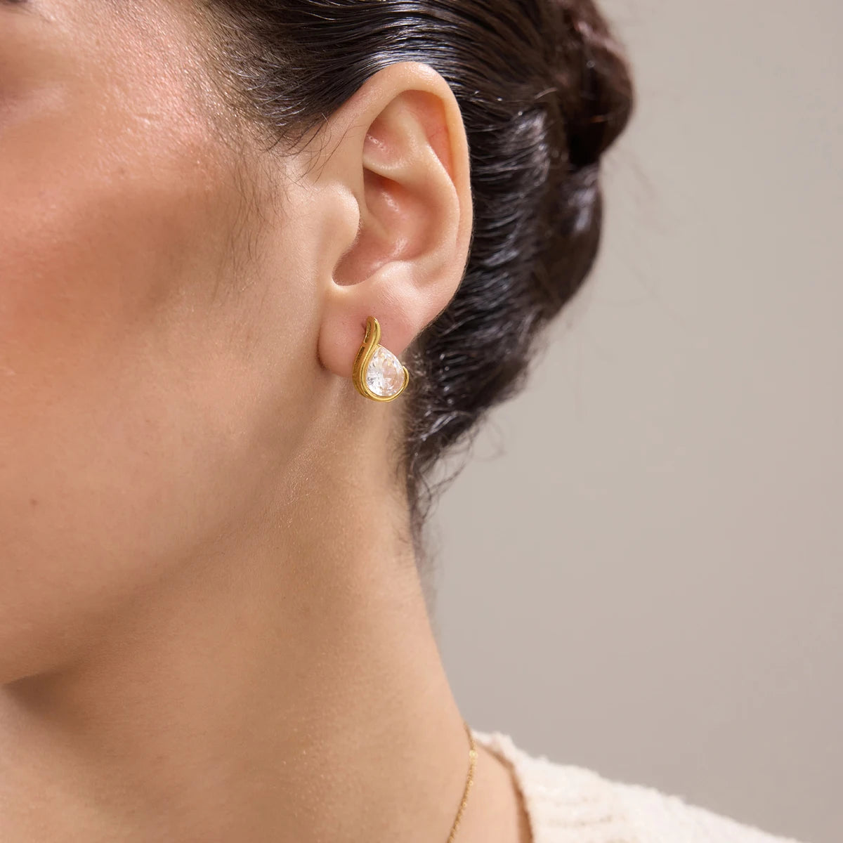 KIKA Elegant Water Drop Zircon Stud Earrings For Women Minimalist 18K Gold PVD Plated Stainless Steel Earrings Fashion Jewelry