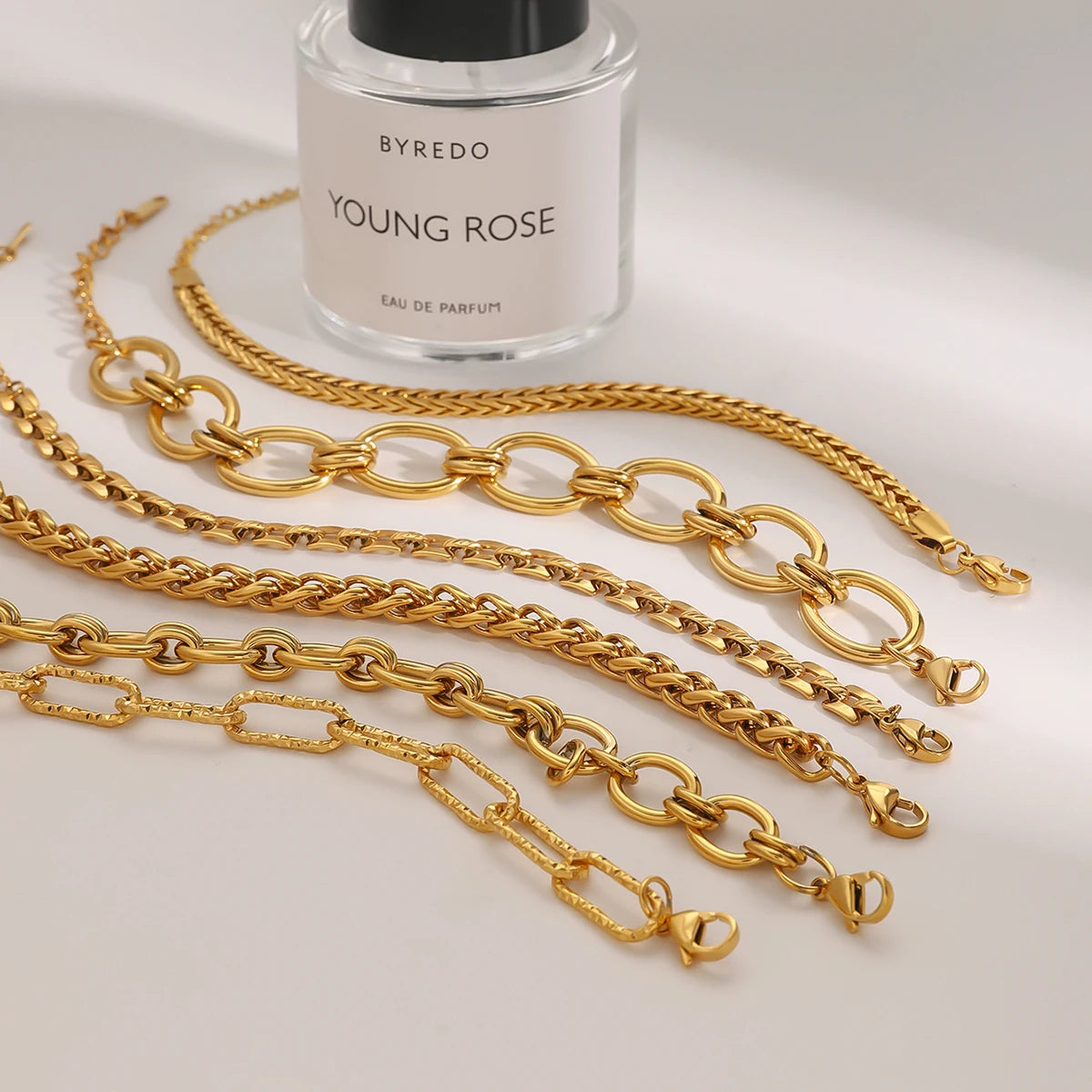 Kika Minimalist Stackable Chain Bracelet