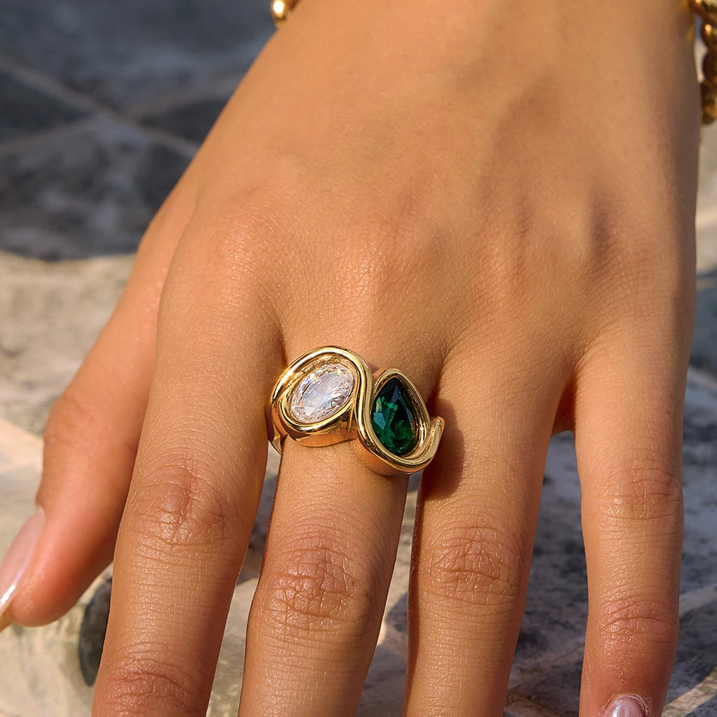 KIKA Delicate Green White Teardrop Shaped Zircon Splicing Ring PVD Plated Stainless Steel 316L