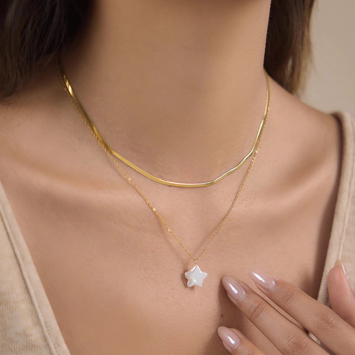 Kika Classic Star Freshwater Pearl Pendant Double Layered Blade Chain O-Chain Necklace
