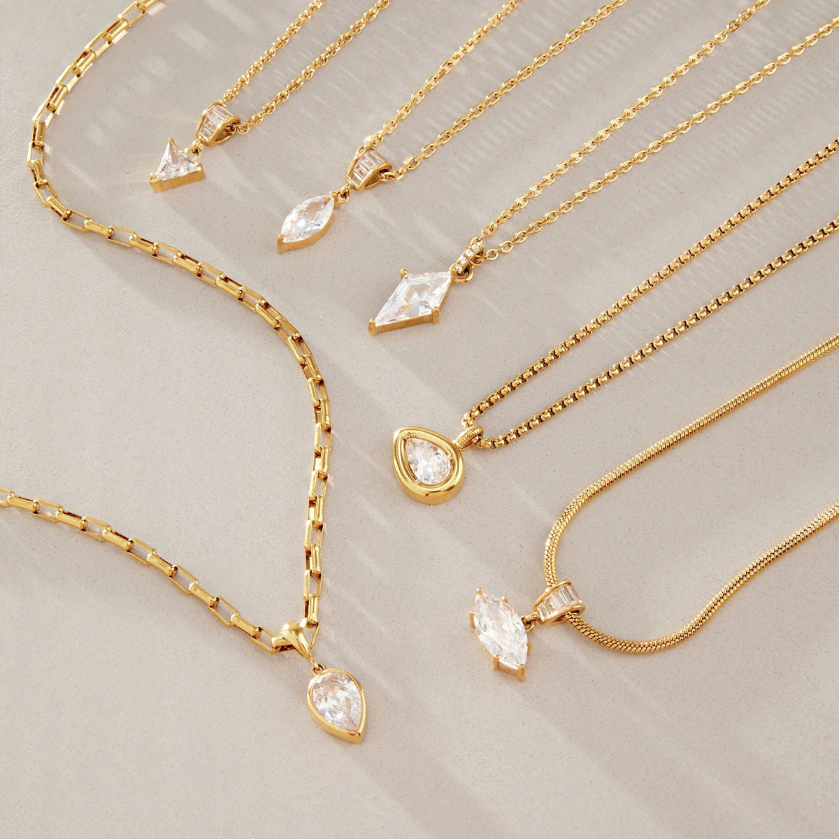 Kika Elegant Zircon Pendant Necklace Minimalist 18K Gold PVD Plated Stainless Steel 316L