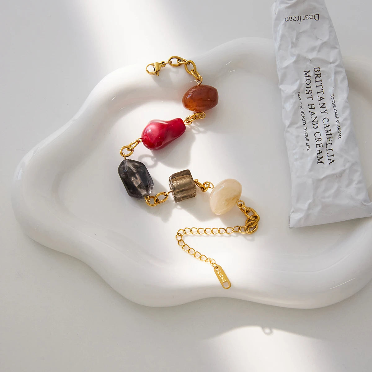 Kika Vintage Colored  Resin Pendant Bracelet