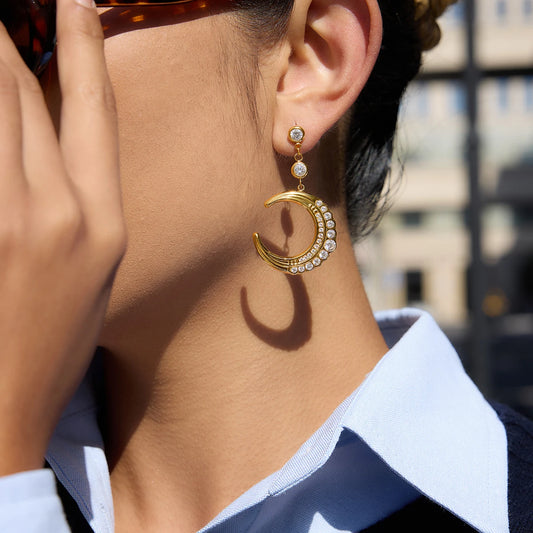 White Round Zircon Moon Shape Pendant Earrings