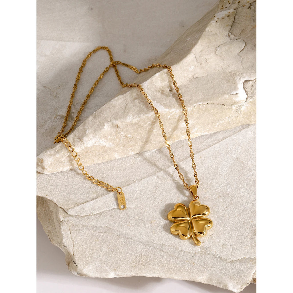 Kika Lucky Flower Pendant  Necklace Rust Proof Waterproo