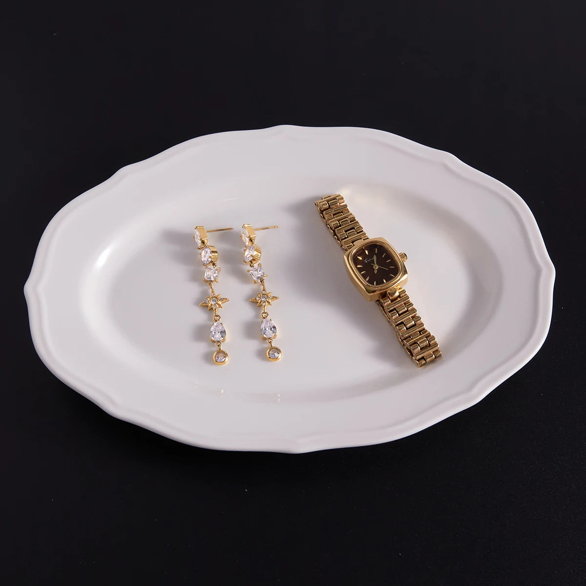 Kika Classic Geometric Zircon Earrings With Star Tassels
