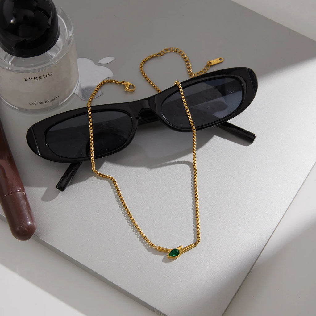 Kika Green Zircon Snake Shape Pendant Necklace