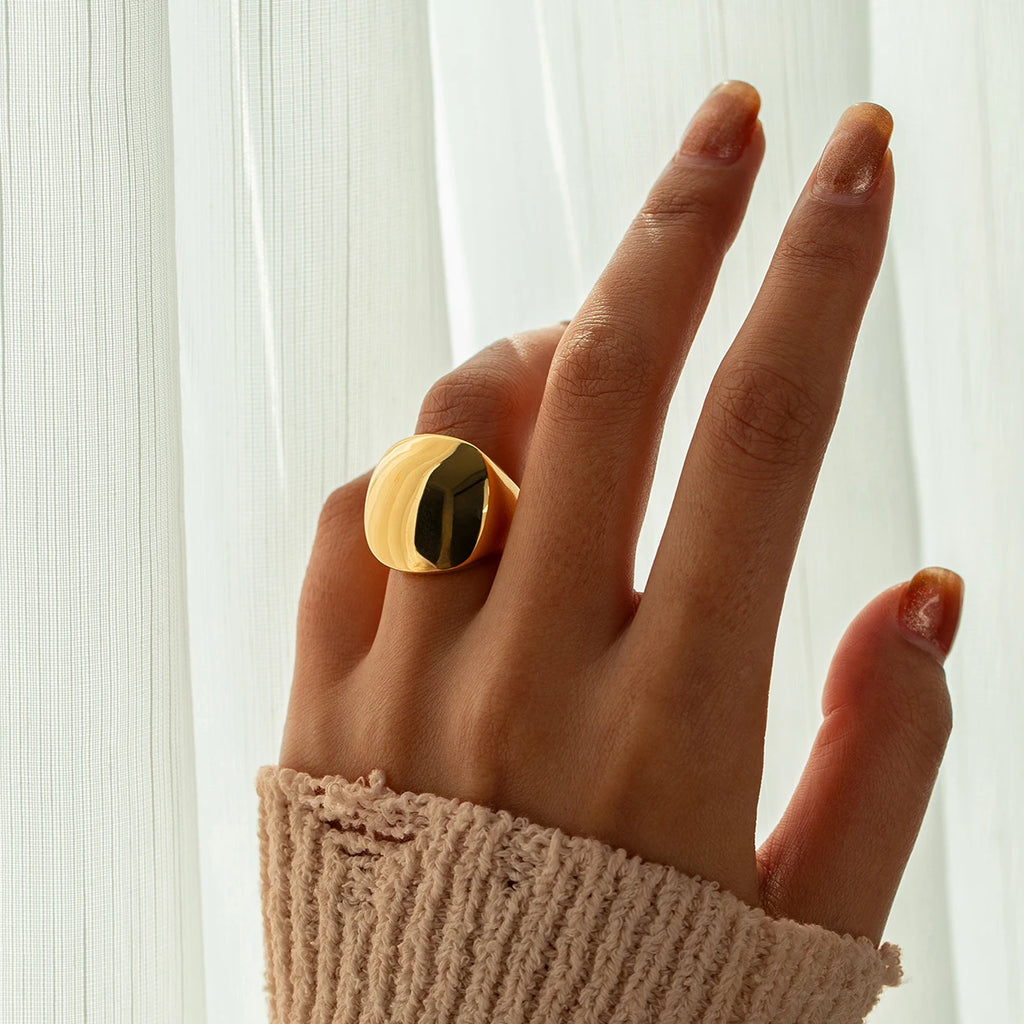 Kika Minimalist Gold Color Stainless Steel Cast Waterproof Trendy Ring Women Fashion Textured High Quality Geometry Jewelry