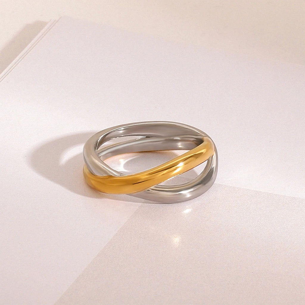 Classic Two tone Ring Line