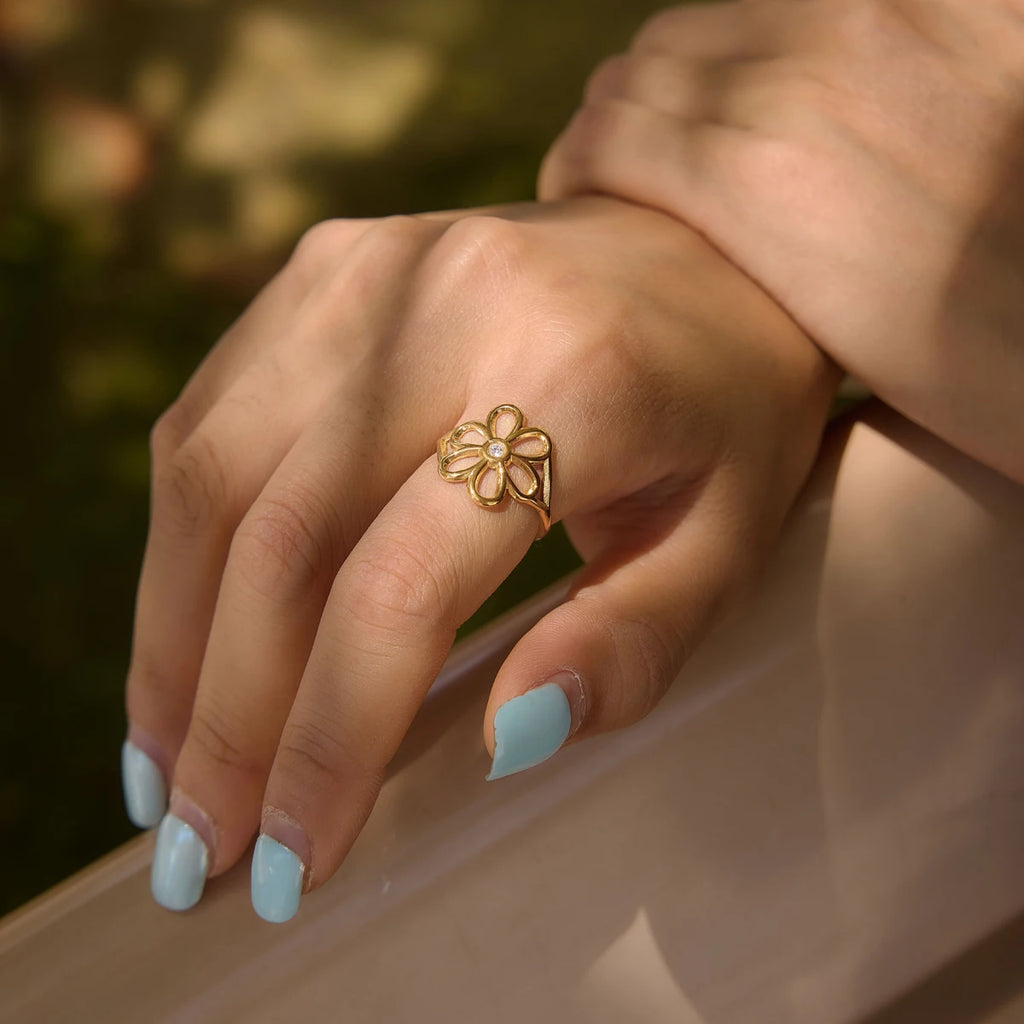 Kika Lovely Hollow Flower Open Rings