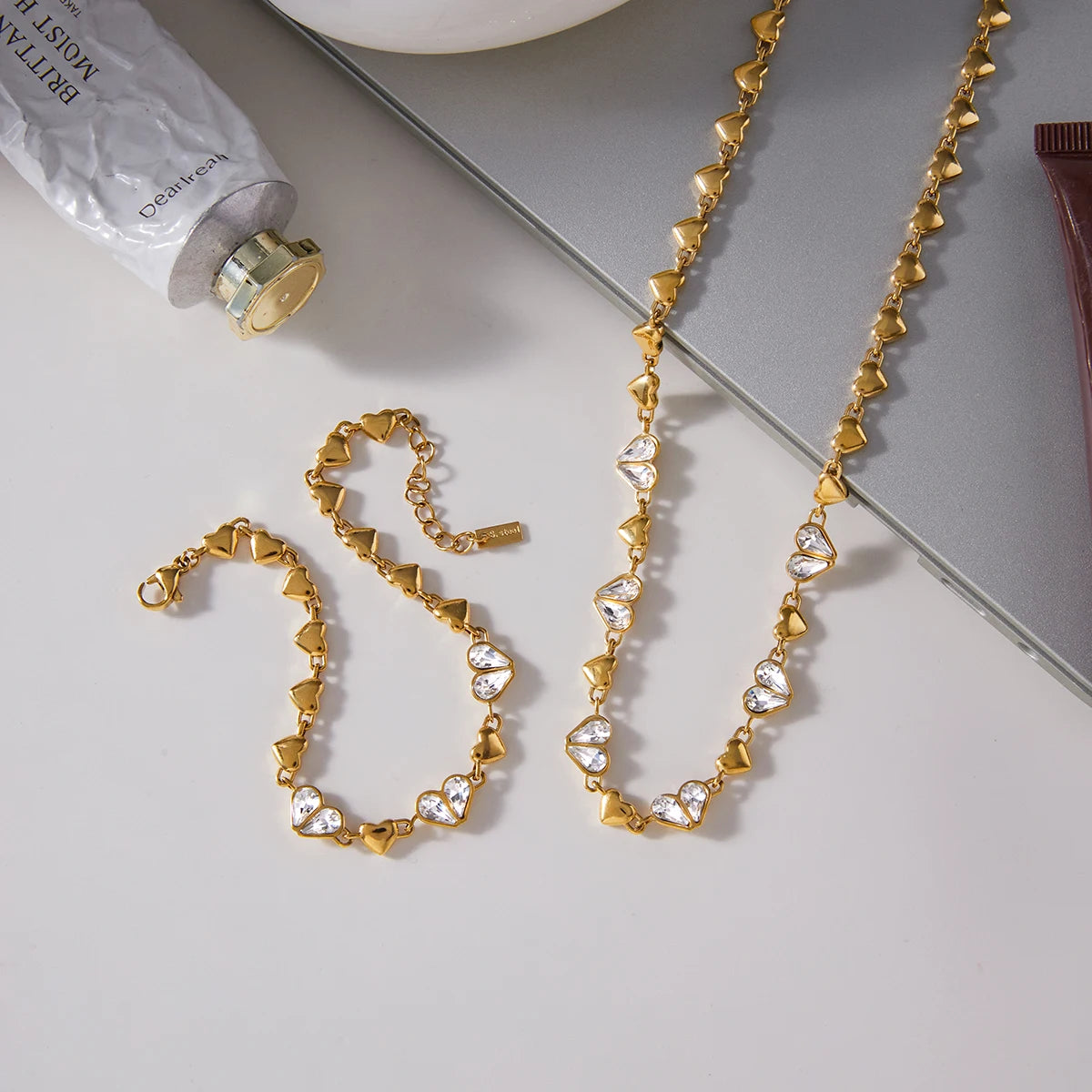 Kika Classic White Heart Shape Zircons Chain Necklace Luxurious